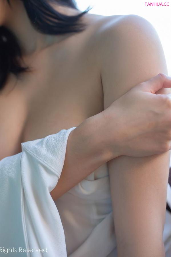 就是阿朱啊  [XiuRen]高清写真图 2020.07.30 No.2389 就是阿朱啊第48张图片